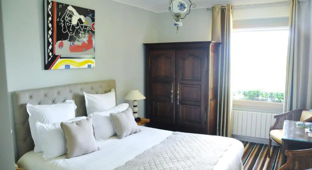 Двухместный номер Classic Hôtel The Originals Résidence de Rohan