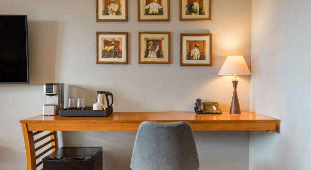 Номер Premium Radisson Hotel Tamboho Waterfront Antananarivo
