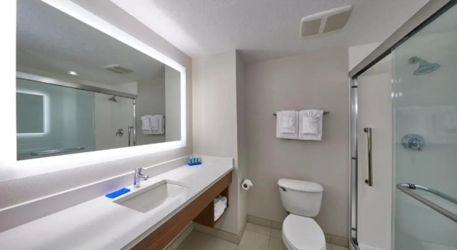 Номер Standard Holiday Inn Express Hotel & Suites Medford-Central Point by IHG