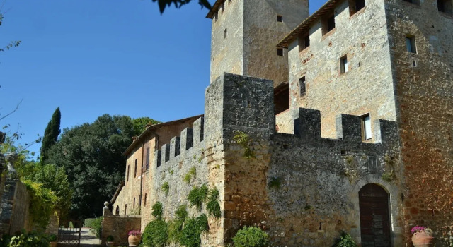 Comfortable Cottage in Sienna Italy With Swimming Pool, Buchen Sie Ferienhaus Villen in Sovicille, Villa