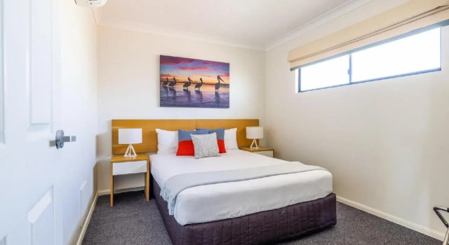 MainStay Suites Townsville, Забронировать Отель Таунсвилле Квинсленд, рядом с Яхт-клуб и пристань для яхт в Таунсвилле