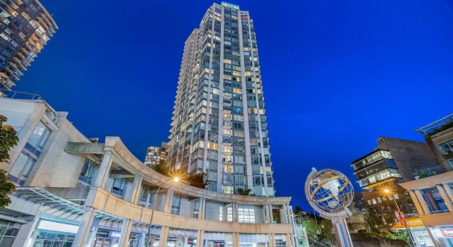2 Br pool Hot Tub Sauna private balcony with amazing water-view sleep 6 guests