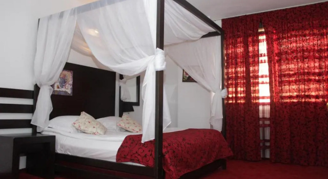 Hotel Sydney, Varaa Hotelli Hotellit Dolj aamiaisella, Aamiainen