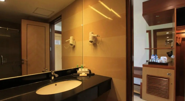 Двухместный номер Deluxe Swiss-Belhotel Maleosan Manado