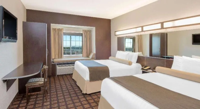 Номер Standard Microtel Inn & Suites by Wyndham Quincy Downtown - River Area