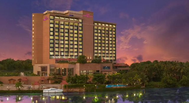 Crowne Plaza Kochi by IHG, Reserva ahora Hotel Maradu India
