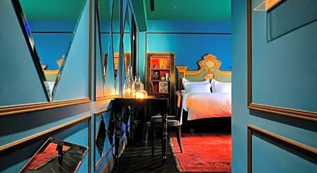 Полулюкс The Alma Hotel and Lounge 