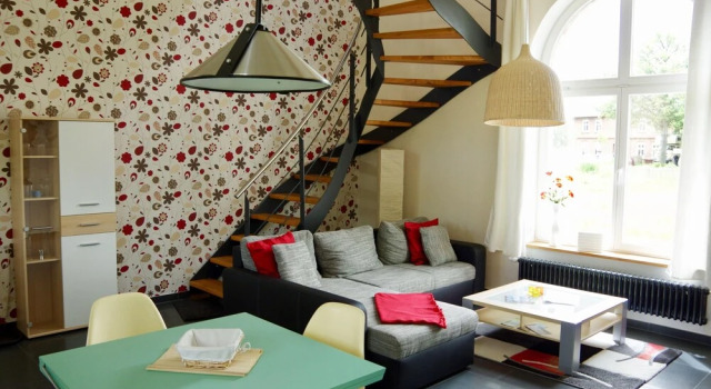 Urlaubsbahnhof-Wartehalle, Book Hotel Lauterbach Rügen