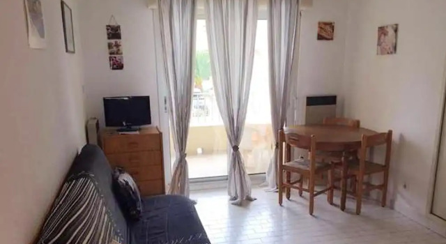 Apartment With 2 Bedrooms in Agde, With Shared Pool and Furnished Terrace, Забронировать Апартаменты/квартира Агд Canal du Midi