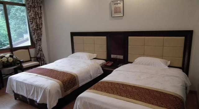 Emei Mountain Fuhu Resort, Prenota Resort Hotel a Sichuan con parcheggio, Parcheggio