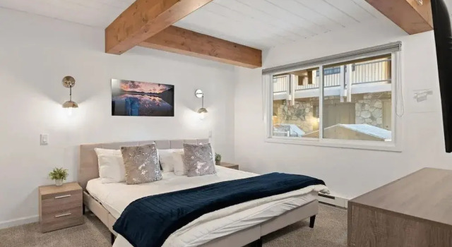 2 Bedroom Condo at Historic Lift 1A in Downtown Aspen