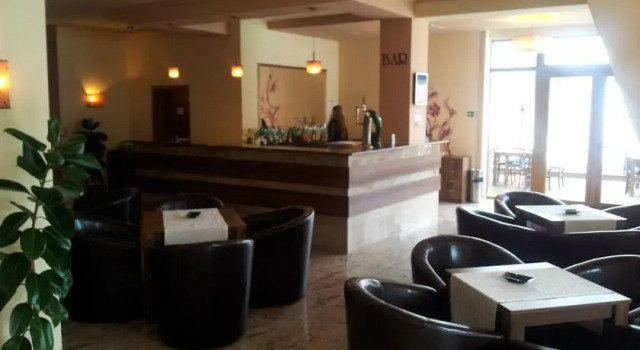 Hotel Termal, Rezervovat Hotel Hotely v Hunedoara s parkováním, Parkování