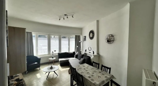 Appartement LE ROYAL., Rezerwuj Apartament Hotele w Bruksela z parkingiem, Parking