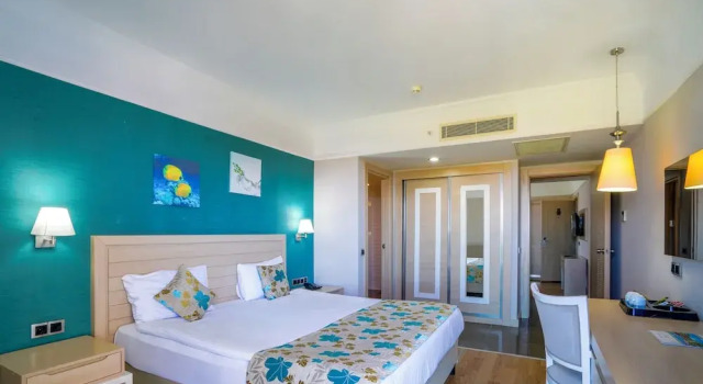 Семейный номер Standard с 2 комнатами с балконом Linda Sunny Beach Hotel & Spa-Ultra All Inclusive