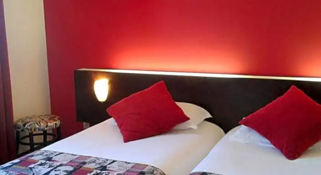 Номер Standard Logis Hôtel Le Merle Blanc