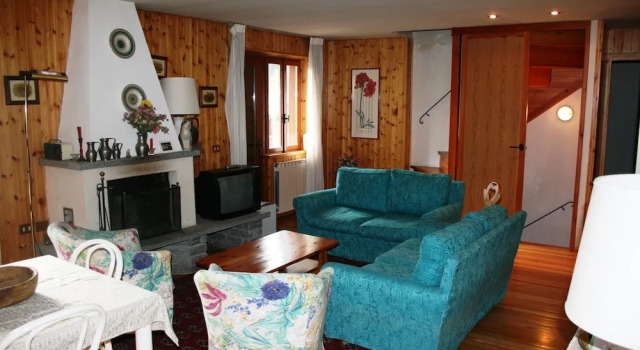 Sunlake Villa Brusson, Забронировать Вилла Отели Брюссон с парковкой, Парковка