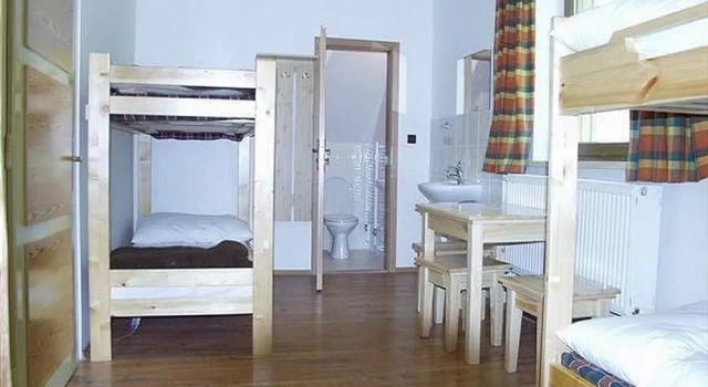 Chalet Hor ren in Smi any, Rezerwuj Chalet Hotele w Košický kraj z parkingiem, Parking