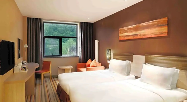 Двухместный номер Superior Holiday Inn Express Changbaishan by IHG