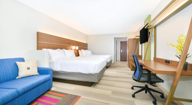 Люкс c 1 комнатой Holiday Inn Express & Suites Salem by IHG