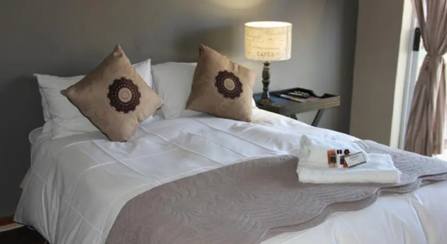 Allianto Bed & Breakfast, Забронировать Гостевой дом Отели Апингтон с завтраком, рядом с Kalahari Mall, Завтраки