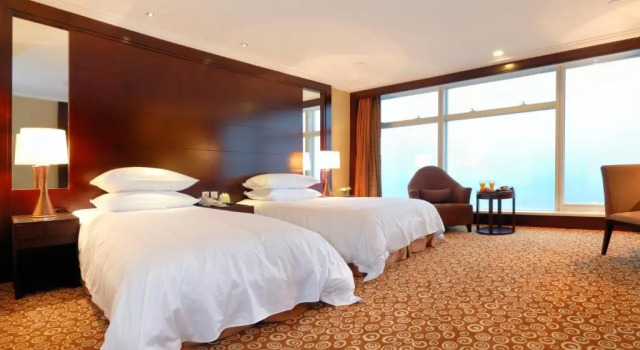 Семейный люкс Golden Eagle Summit Hotel Downtown