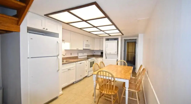 Номер Standard Century I 702 2 Bedroom Condo by RedAwning