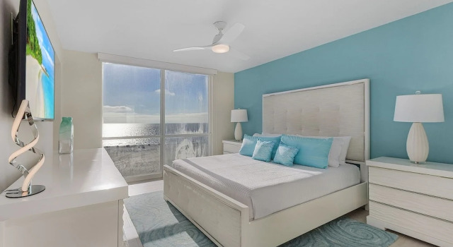 50 Shades Of White - Gullwing #805 - 6620 Estero Blvd 3 Bedroom Condo by RedAwning, Book Lejlighed Estero Fort Myers Area