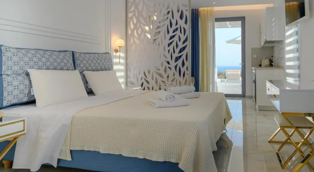 Люкс Dionisos Suites