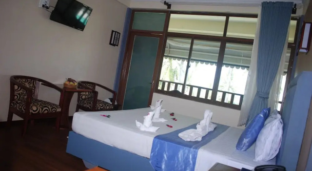 Golden Beach Resort Hotel, Prenota Resort Hotel a Chaungtha con parcheggio, Parcheggio
