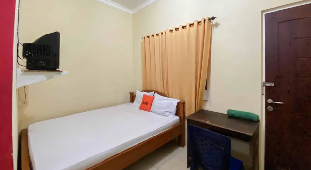 KoolKost Syariah near T1 Juanda Airport 3, Prenota Hotel Hotel a Sidoarjo con parcheggio, Parcheggio