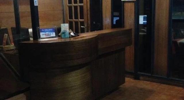 Hotel Miramar, Забронировать Отель Пуэрто-Монт Carretera Austral, рядом с El Paseo Pier