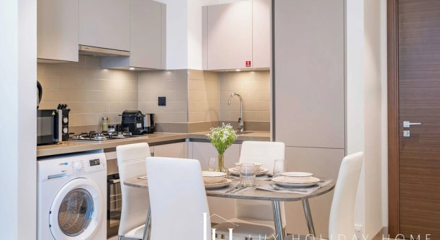 Апартаменты LUX  The Executive Sobha Suite 2