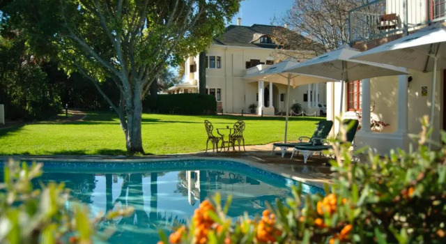 Четырёхместный номер Standard Palm House Boutique Hotel and Spa