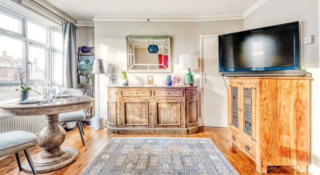 Апартаменты Stunning and Warm Home in Wandsworth by Underthedoormat