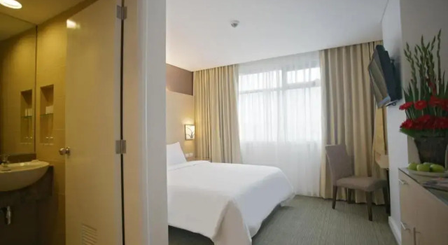 Двухместный номер Superior St Giles Hotel Makati