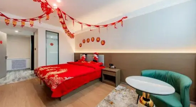 Люкс Deluxe Yulan Business Hotel (Hohhot Jinqiao Economic Development Zone Lamaying Subway Station)