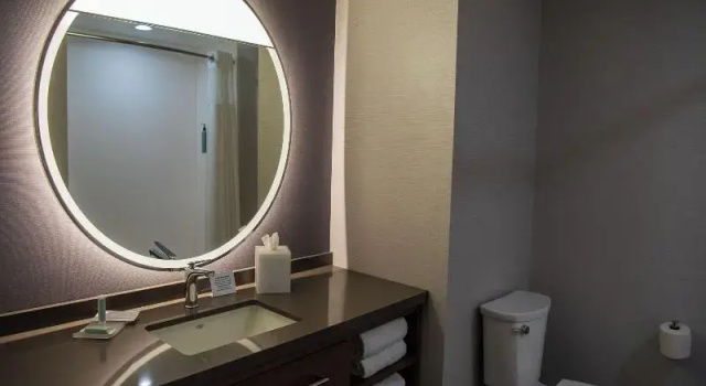Четырёхместный номер Standard Courtyard By Marriott Lake City