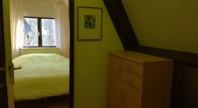 Beautiful Chalet Next to Forest Nature Preserve, Prenota Chalet Cottage a Maasland, Cottage