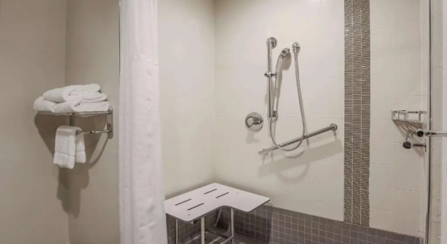 Четырёхместный номер Standard Hyatt Place Waco - South