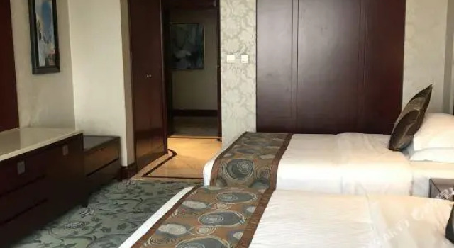 Люкс Deluxe Hangzhou Braim Canal Hotel