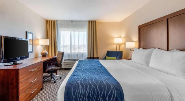 Номер Standard Comfort Inn & Suites near Route 66