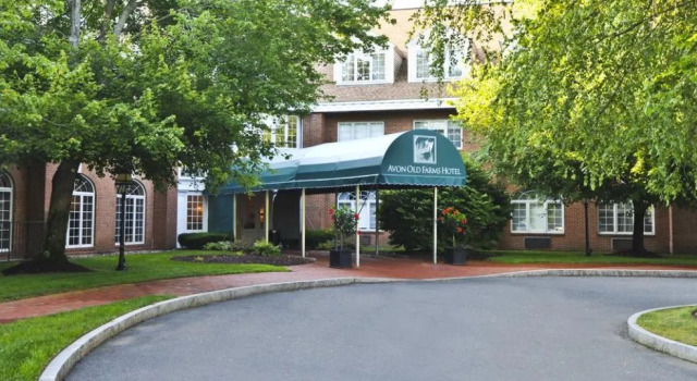 Двухместный номер Economy Avon Old Farms Hotel