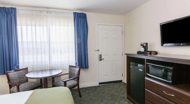Двухместный номер Days Inn by Wyndham Santa Maria