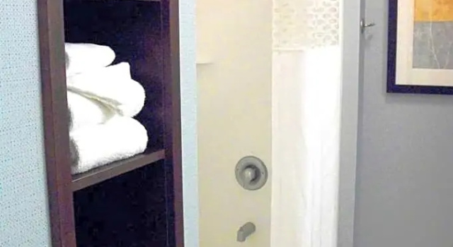 Run of House Hampton Inn & Suites Manteca