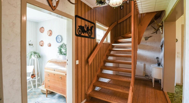 Cozy Home In Vänersborg With Wifi, Book Hotel  