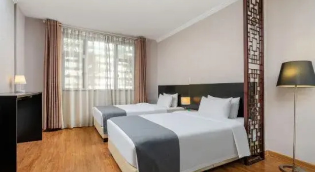 Люкс Business Spring Hotel