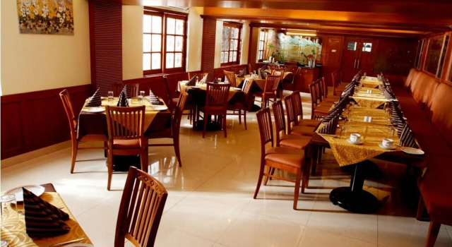 Nahar Manchester Inn