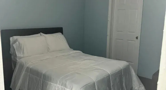 Апартаменты Deluxe Kozy Bahamas Getaway 25mins from Airport & USA Embassy