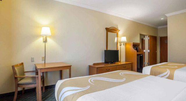 Четырёхместный номер Standard Tahlequah Inn