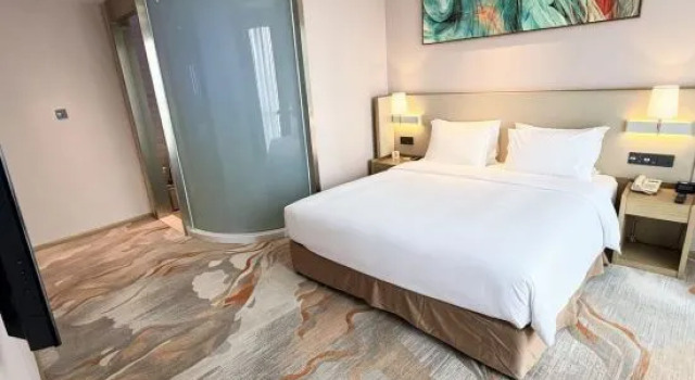 Люкс Deluxe Holiday Inn Express Anshan Downtown by IHG